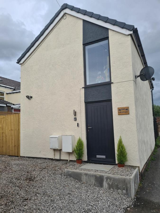 The Granary Buckley Exterior photo